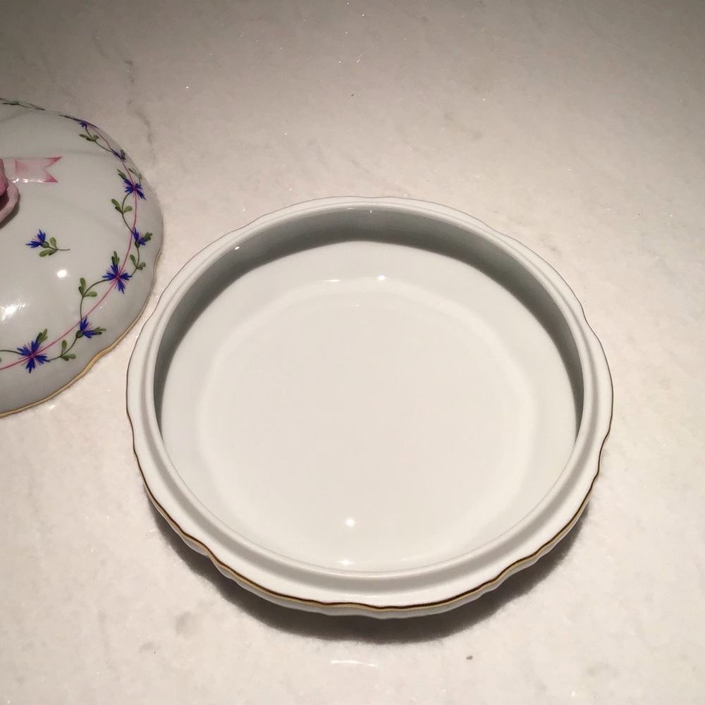 Herend Porcelain Dish with Cover - Picture 4 of 7
